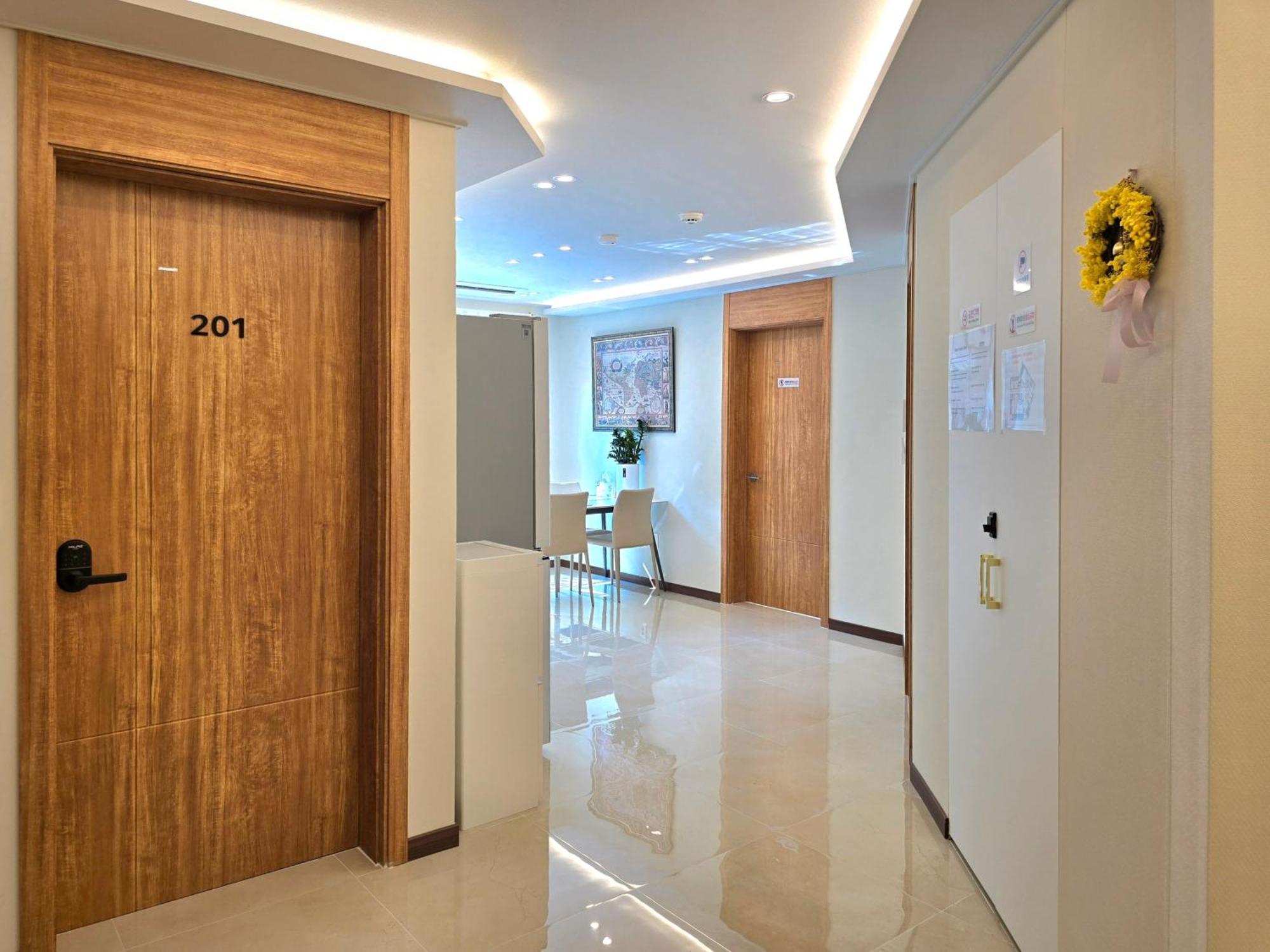 Incheon Airport Guesthouse L מראה חיצוני תמונה